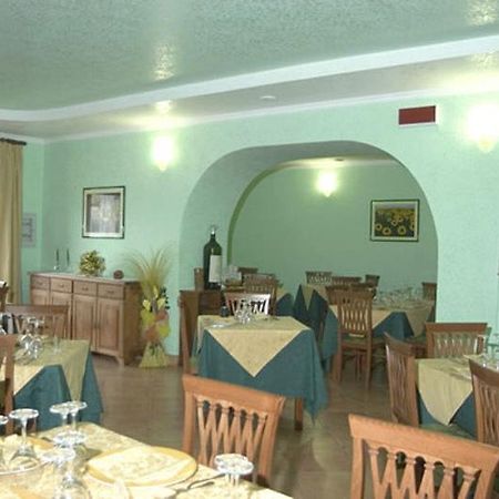Residence Domus Beach Santa Maria Del Cedro Restaurant bilde